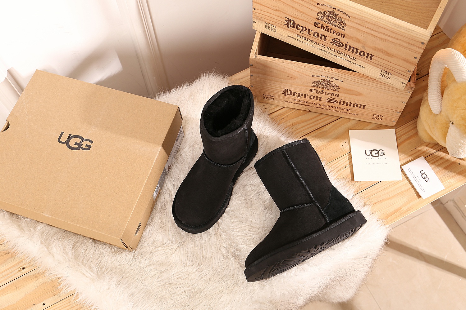 מגפי UGG הדגם הקלאסי – תמונה 8