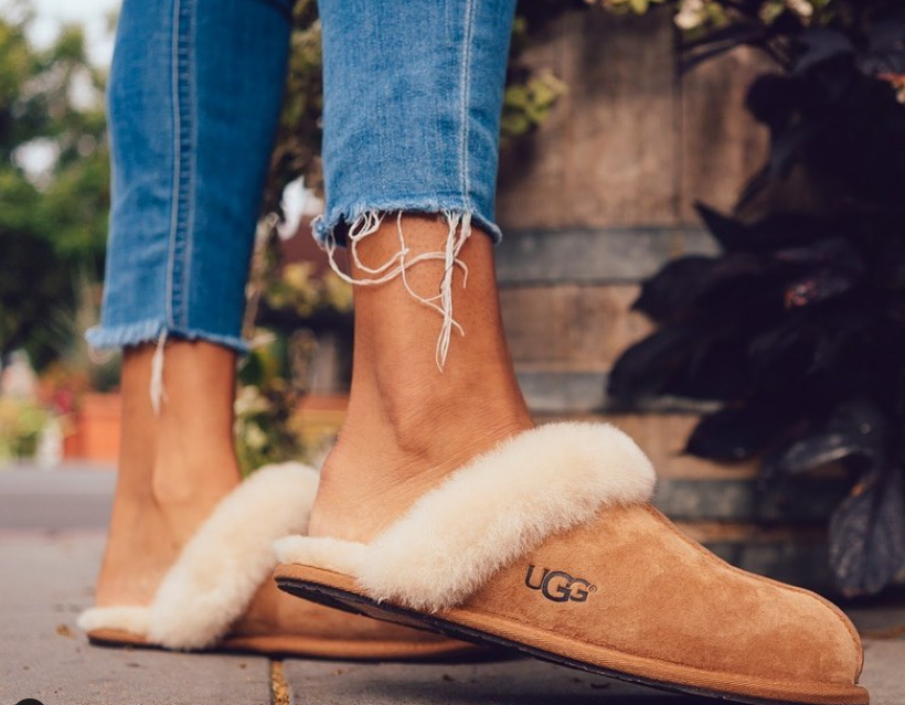 נעלי בית UGG