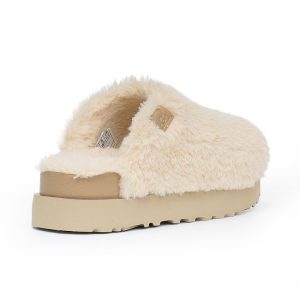 כפכפים UGG