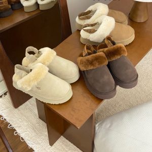 כפכפים UGG
