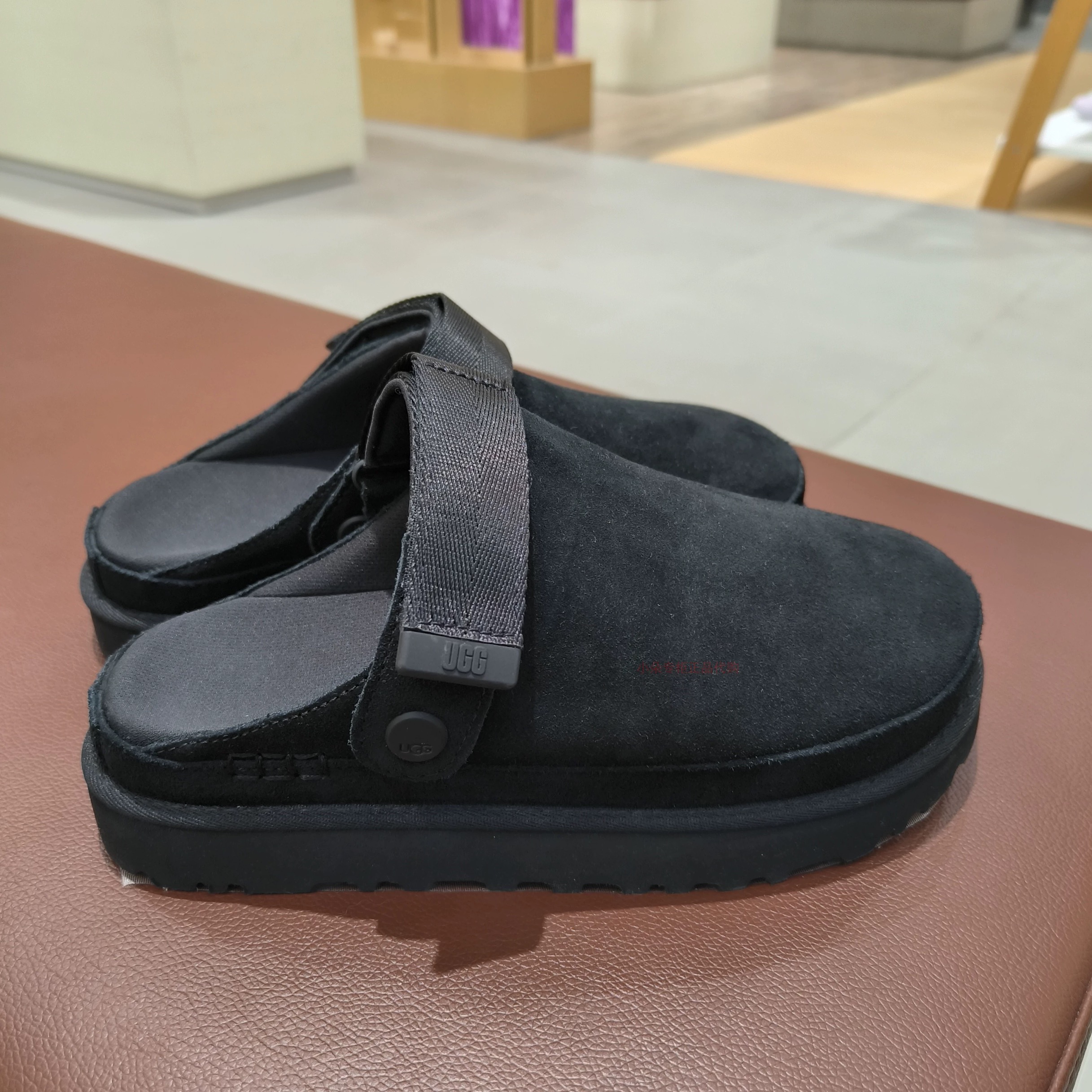 כפכפים UGG – תמונה 10