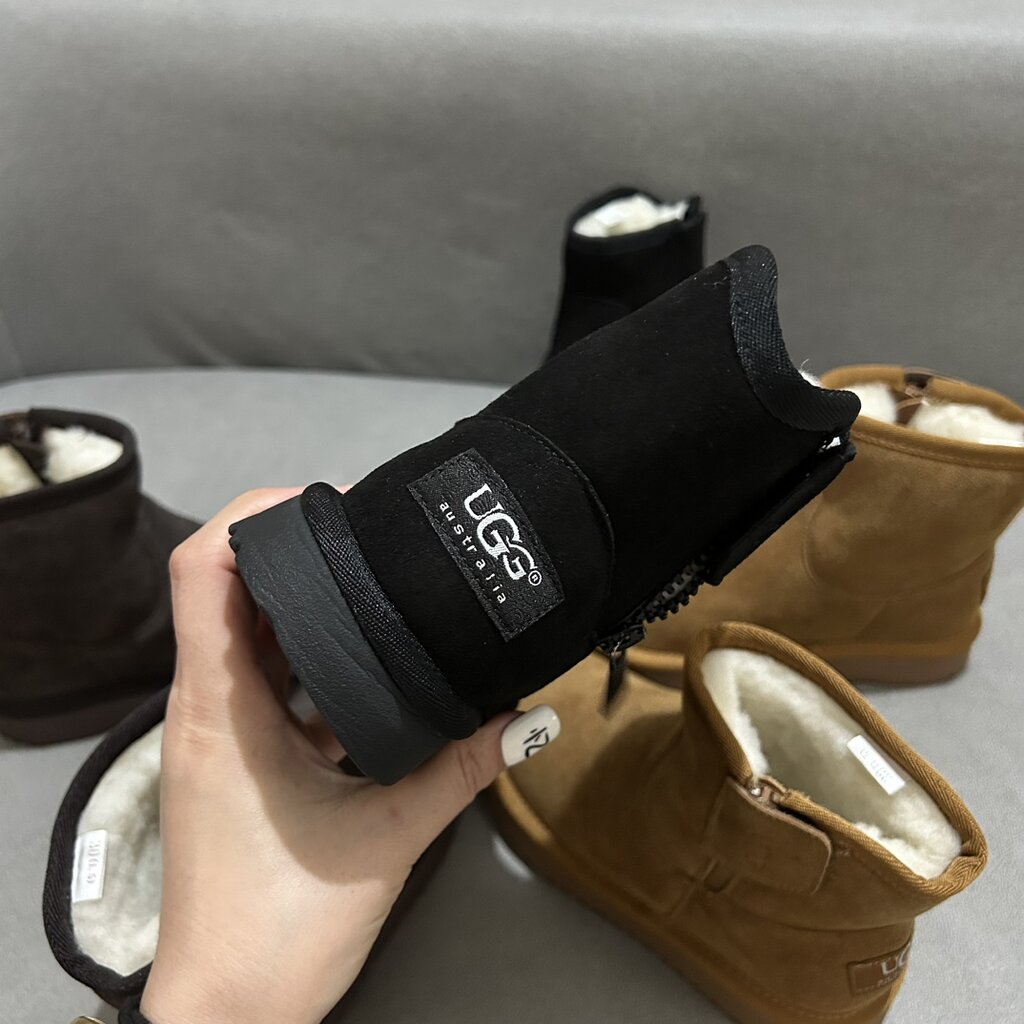 מגפון UGG ילדים – תמונה 8