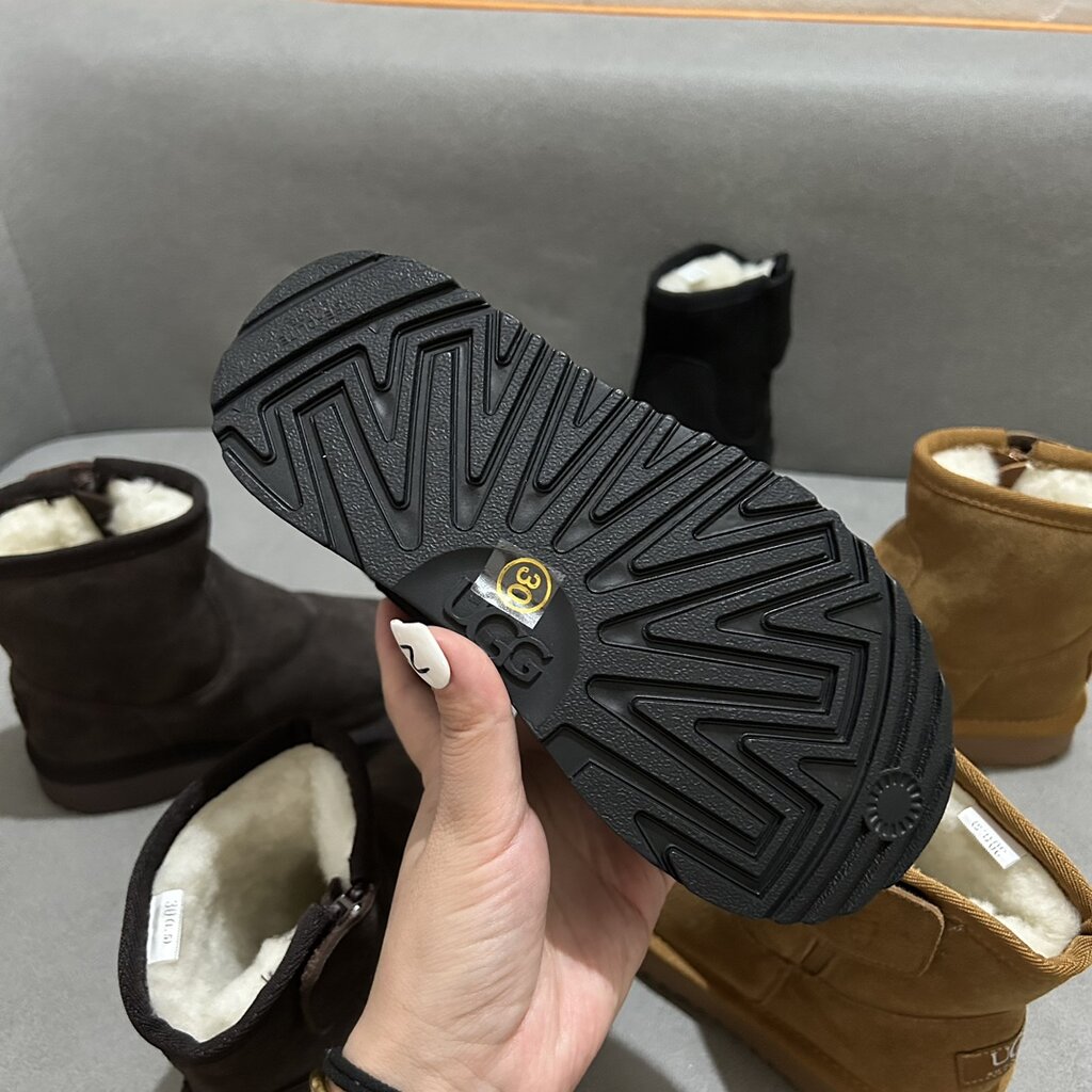 מגפון UGG ילדים – תמונה 7
