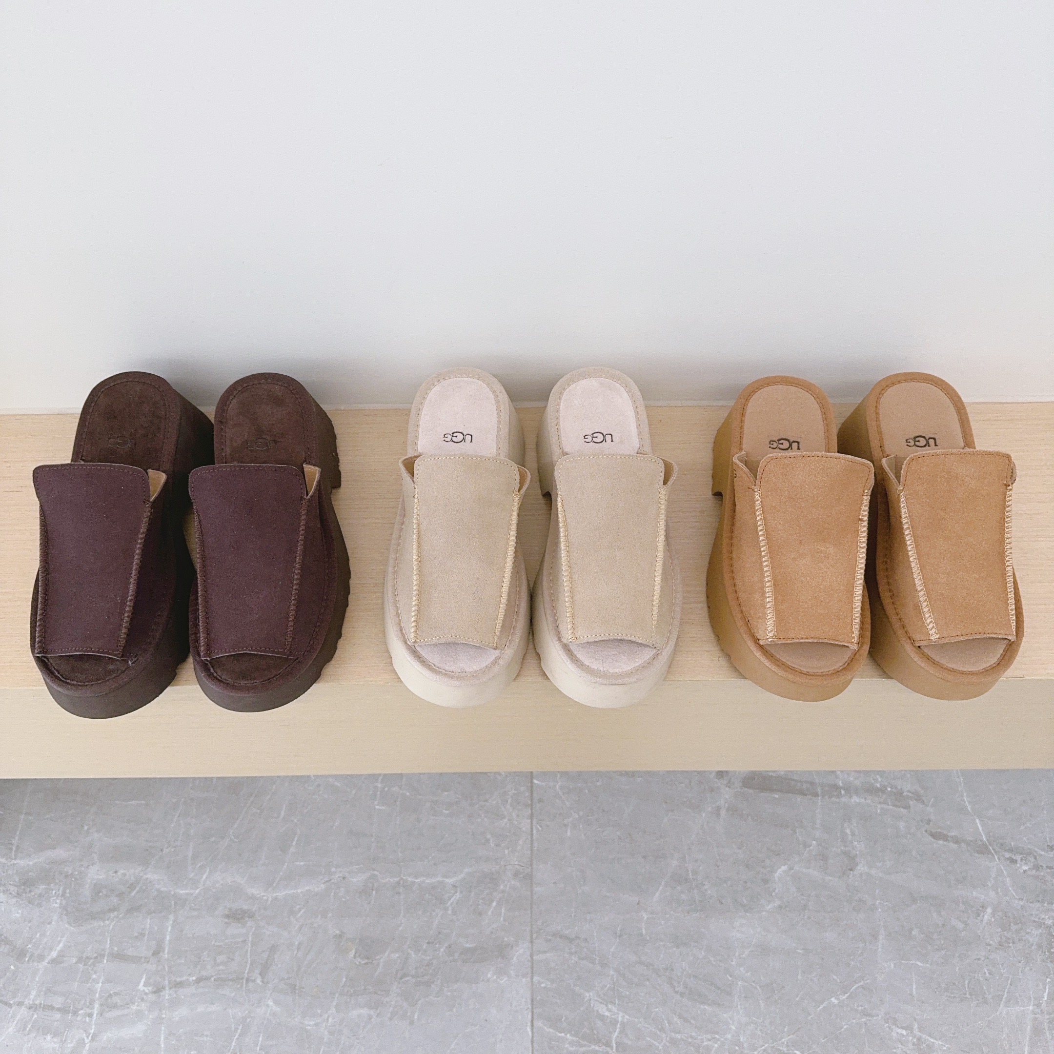 כפכפי UGG עקב – תמונה 7