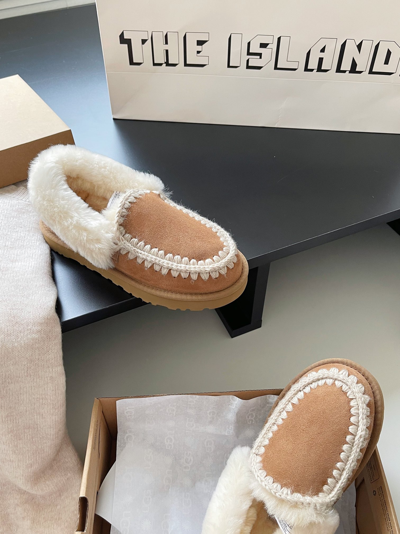 כפכפים UGG – תמונה 10