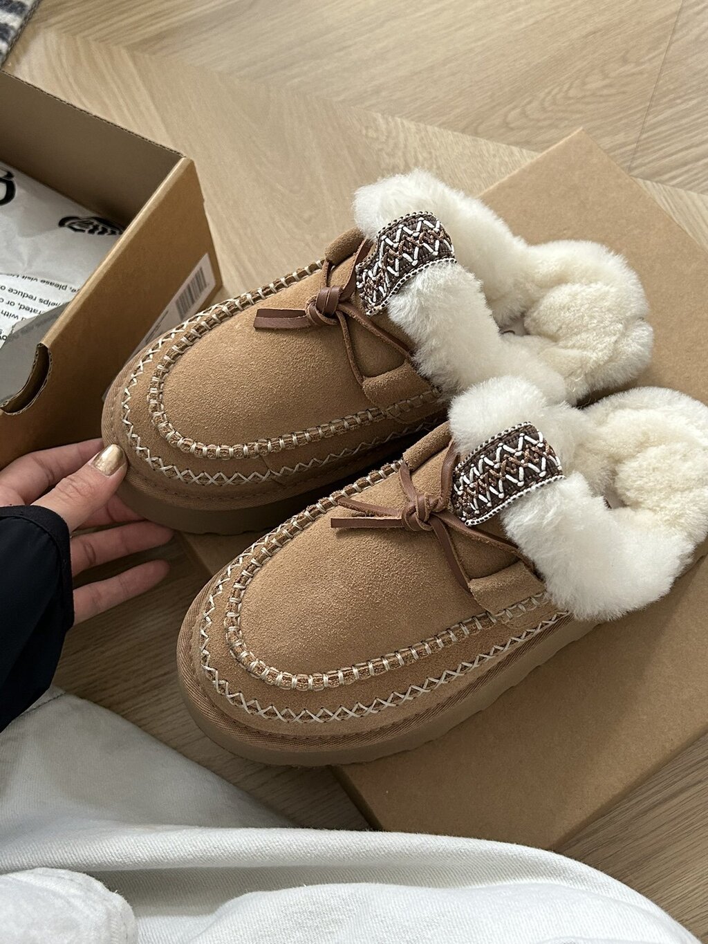 כפכפים UGG