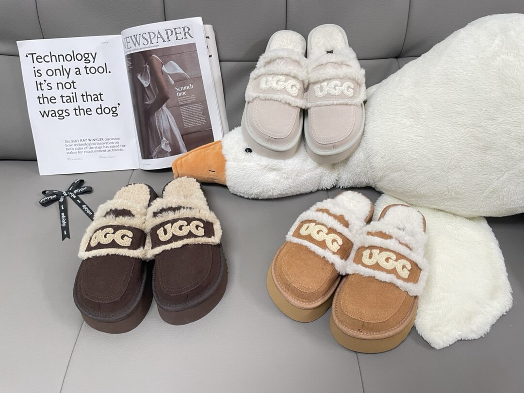 כפכפים UGG