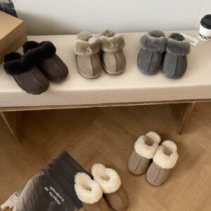 נעלי בית UGG