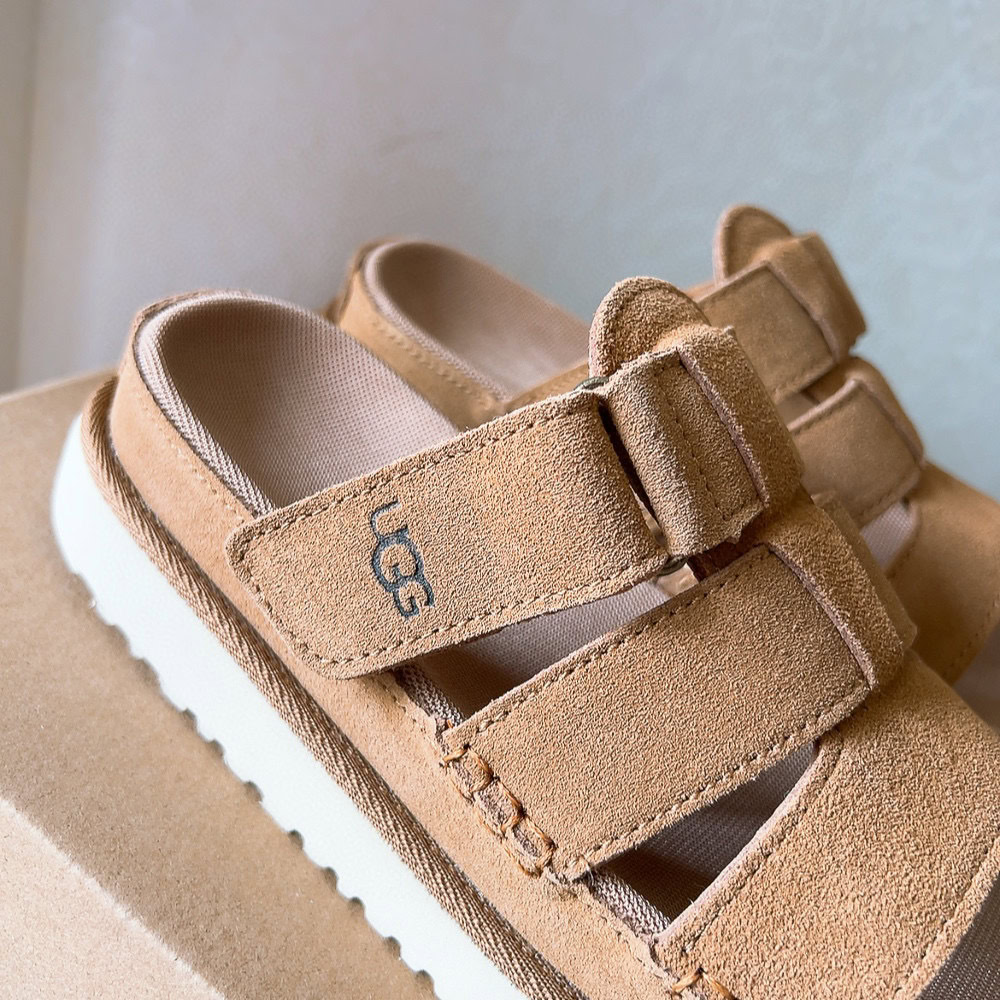 כפכפים גולדן סטאר UGG – תמונה 9